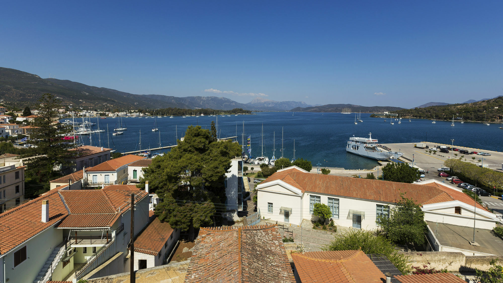 ディミトラ ブティック ホテル ポロス Poros Town エクステリア 写真
