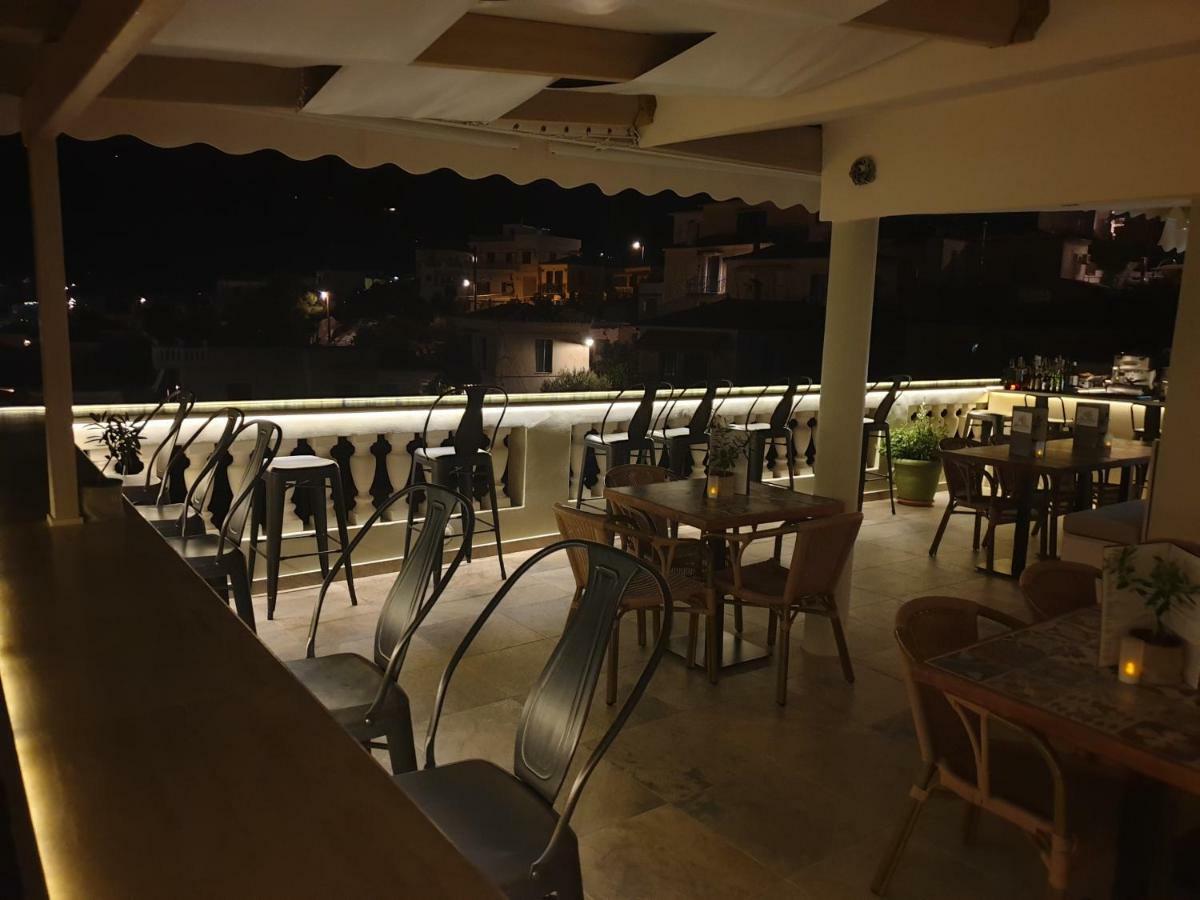 ディミトラ ブティック ホテル ポロス Poros Town エクステリア 写真